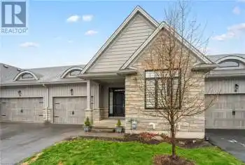 135 BORDEN Tr, Welland, Ontario L3C 0H1, 2 Bedrooms Bedrooms, 8 Rooms Rooms,2 BathroomsBathrooms,All Houses,Sold,BORDEN,X9411189