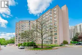 250 Davis Dr Unit# 811, Newmarket, Ontario L3Y 7T7, 2 Bedrooms Bedrooms, 6 Rooms Rooms,2 BathroomsBathrooms,Condo,Sold,Davis,N8369876