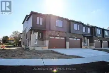 583 REGENT St, Strathroy-Caradoc, Ontario N0L 1W0, 3 Bedrooms Bedrooms, 11 Rooms Rooms,3 BathroomsBathrooms,All Houses,Sold,REGENT,X9246597