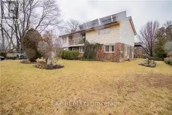 100 Queen Mary Ave, Burlington, Ontario L7T 2G7, 3 Bedrooms Bedrooms, 6 Rooms Rooms,1 BathroomBathrooms,All Houses,Sold,Queen Mary,W9254823