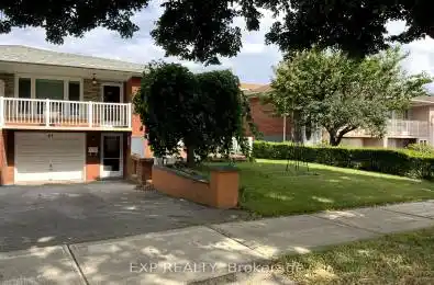 61 Hisey Crescent Toronto (Black Creek) Ontario M3N1T9