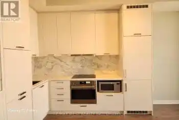 10 Honeycrisp Cres Unit# 517, Vaughan, Ontario L4K 0M7, 3 Rooms Rooms,1 BathroomBathrooms,Condo,Sold,Honeycrisp,N9270625
