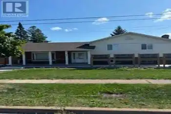 602 Vine St, St. Catharines, Ontario L2M 3V5, 4 Bedrooms Bedrooms, 8 Rooms Rooms,3 BathroomsBathrooms,All Houses,Rented,Vine,X9272333