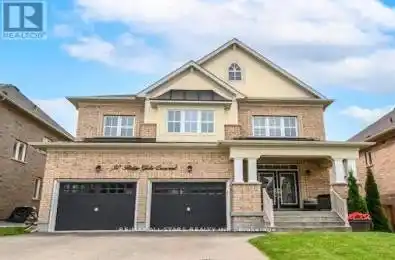 37 Ridge Gate Crescent East Gwillimbury (Mt Albert) Ontario L0G1M0