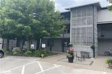 432 MARINERS Way Collingwood Ontario L9Y5C7