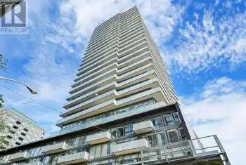 1815 Yonge St Unit# 1004, Toronto, Ontario M4T 2A4, 1 Bedroom Bedrooms, 5 Rooms Rooms,2 BathroomsBathrooms,Condo,Sold,Yonge,C9302291