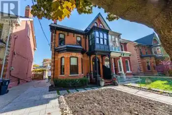 33 Beaconsfield Ave Unit# Lower, Toronto, Ontario M6J 3J1, 1 Bedroom Bedrooms, 3 Rooms Rooms,1 BathroomBathrooms,All Houses,Rented,Beaconsfield,C9301419
