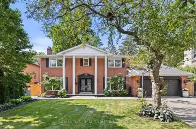 1204 Road Mississauga (Clarkson) Ontario L5J2W2