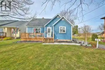 725 SOUTH PELHAM Rd, Welland, Ontario L3C 3C9, 2 Bedrooms Bedrooms, 5 Rooms Rooms,2 BathroomsBathrooms,All Houses,Sold,SOUTH PELHAM,X9413435