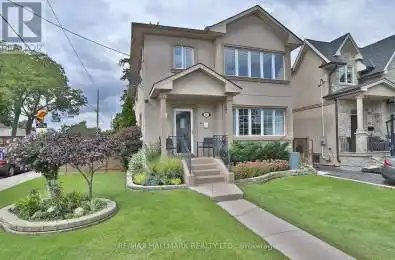 82 Lankin Boulevard Toronto (East York) Ontario M4J4X3