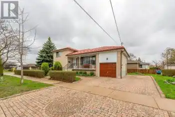 58 Storer Dr, Toronto, Ontario M9M 1X7, 4 Bedrooms Bedrooms, 7 Rooms Rooms,2 BathroomsBathrooms,All Houses,Sold,Storer,W9343234