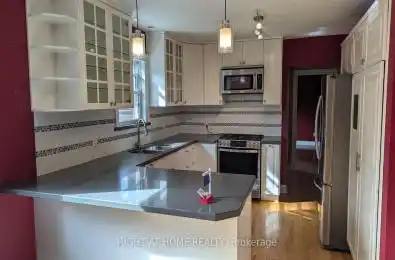 210 Drive Toronto (Stonegate-Queensway) Ontario M8Y3X3