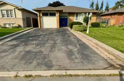 28 GORMAN PARK Road Toronto (Clanton Park) Ontario M3H3K4