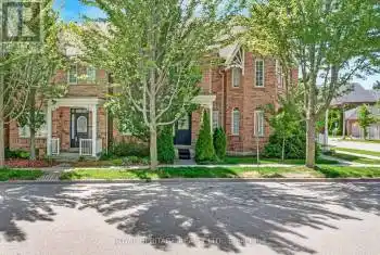 35 Queens Plate Dr, Markham, Ontario L6C 2A9, 3 Bedrooms Bedrooms, 9 Rooms Rooms,3 BathroomsBathrooms,All Houses,Sold,Queens Plate,N9353649