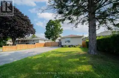 725 Lublin Avenue Pickering (Bay Ridges) Ontario L1W1Z1