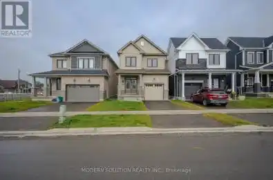 15 Aviron Crescent Welland Ontario L3B0M3