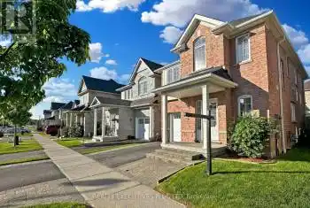35 Lloydminster Ave, Ajax, Ontario L1Z 0N8, 3 Bedrooms Bedrooms, 6 Rooms Rooms,3 BathroomsBathrooms,All Houses,Sold,Lloydminster,E9356877
