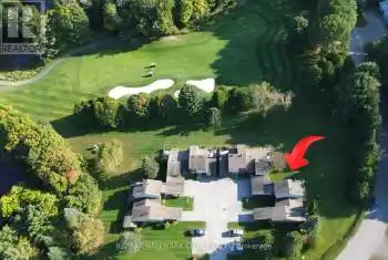 15 Golf Course Rd Unit# 7, Bracebridge, Ontario P1L 1M7, 2 Bedrooms Bedrooms, 5 Rooms Rooms,3 BathroomsBathrooms,All Houses,Sold,Golf Course,27441800