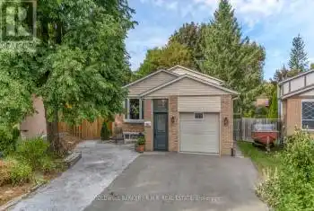 249 Lloyd Ave, Newmarket, Ontario L3Y 5L4, 3 Bedrooms Bedrooms, 9 Rooms Rooms,2 BathroomsBathrooms,All Houses,Sold,Lloyd,N9358261