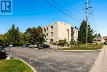 245 Queen St Unit# 101, Centre Wellington, Ontario N1M 3R6, 2 Bedrooms Bedrooms, 9 Rooms Rooms,2 BathroomsBathrooms,Condo,Sold,Queen,X9361457