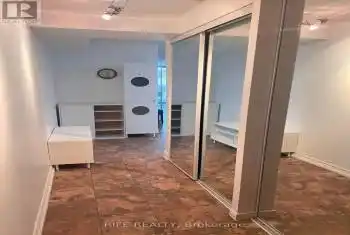 750 Bay St Unit# 707, Toronto, Ontario M5G 1N6, 1 Bedroom Bedrooms, 4 Rooms Rooms,1 BathroomBathrooms,Condo,Rented,Bay,C9361843