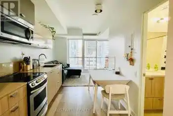 290 Adelaide St Unit# 1102, Toronto, Ontario M5V 0P3, 1 Bedroom Bedrooms, 4 Rooms Rooms,1 BathroomBathrooms,Condo,Rented,Adelaide,C9365966