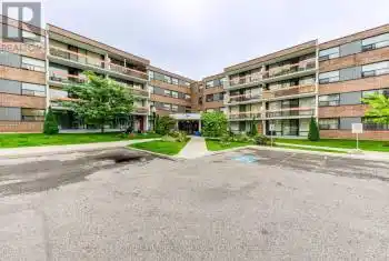1801 O'Connor Dr Unit# 211, Toronto, Ontario M4A 2P8, 3 Bedrooms Bedrooms, 7 Rooms Rooms,2 BathroomsBathrooms,Condo,Sold,O'Connor,C9368940