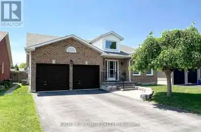 24 INGLEWOOD Place Whitby (Blue Grass Meadows) Ontario L1N8Z9