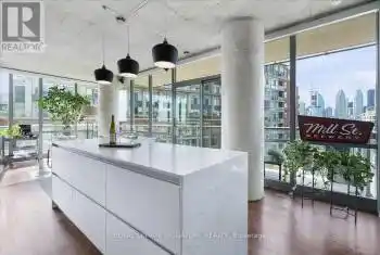 33 Mill St Unit# 706, Toronto, Ontario M5A 3R3, 2 Bedrooms Bedrooms, 4 Rooms Rooms,2 BathroomsBathrooms,Condo,Sold,Mill,C9371853