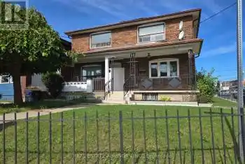 2 Ashbury Ave, Toronto, Ontario M6E 1V7, 3 Bedrooms Bedrooms, 6 Rooms Rooms,2 BathroomsBathrooms,All Houses,Sold,Ashbury,C9372104