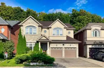 27 Couture Gardens Vaughan (Patterson) Ontario L4J9H4