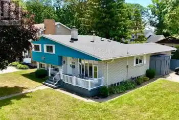 1081 Senate Crt, Sarnia, Ontario N7S 2C9, 3 Bedrooms Bedrooms, 11 Rooms Rooms,2 BathroomsBathrooms,All Houses,Sold,Senate,X9374900