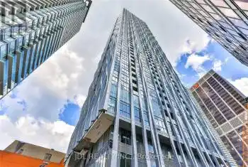 1 Yorkville Ave Unit# 1202, Toronto, Ontario M4W 0B1, 2 Bedrooms Bedrooms, 5 Rooms Rooms,2 BathroomsBathrooms,Condo,Rented,Yorkville,C9376503