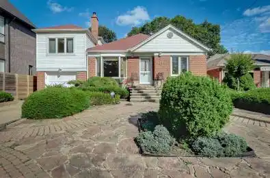 25 Beaucourt Road Toronto (Stonegate-Queensway) Ontario M8Y3G1