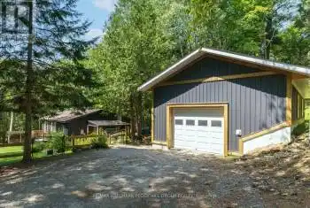 284 Britannia Rd, Huntsville, Ontario P1H 2J3, 2 Bedrooms Bedrooms, 5 Rooms Rooms,2 BathroomsBathrooms,All Houses,Sold,Britannia,X9382355