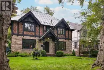 12 King Georges Rd, Toronto, Ontario M8X 1K7, 4 Bedrooms Bedrooms, 9 Rooms Rooms,5 BathroomsBathrooms,All Houses,Sold,King Georges,W9382412