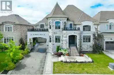 18 Falkland Road Brampton (Toronto Gore Rural Estate) Ontario L6P0A2