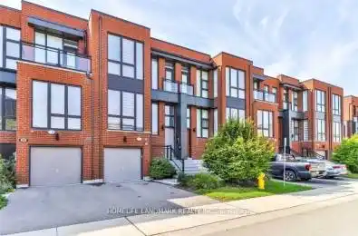 30 Crestridge Drive Vaughan (Patterson) Ontario L4J0K1
