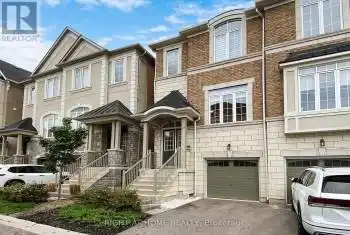 28 Latchford Lane, Richmond Hill, Ontario L4C 7V6, 3 Bedrooms Bedrooms, 8 Rooms Rooms,4 BathroomsBathrooms,All Houses,Sold,Latchford,N9386752