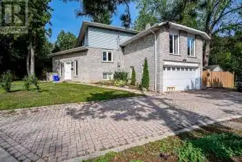 82 Osler Dr, Hamilton, Ontario L9H 4B5, 8 Bedrooms Bedrooms, 19 Rooms Rooms,5 BathroomsBathrooms,All Houses,Sold,Osler,X9388030