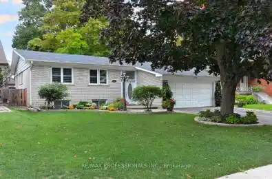11 Greencoat Road Toronto (Markland Wood) Ontario M9C2T7