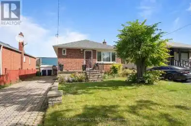 114 Glenshephard Drive Toronto (Kennedy Park) Ontario M1K4N3