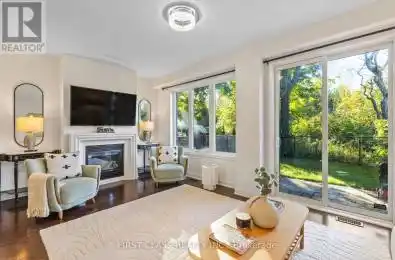 21 Dariole Drive Richmond Hill (Oak Ridges Lake Wilcox) Ontario L4E0Z2