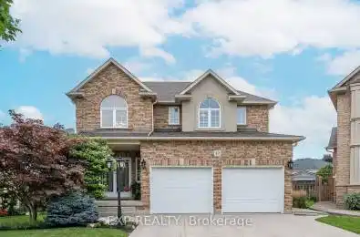17 Drive Hamilton (Stoney Creek Mountain) Ontario L8J3W6