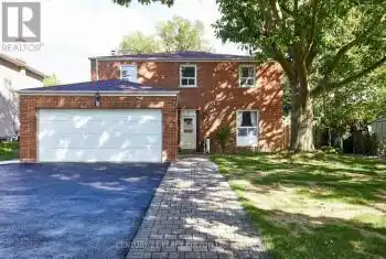3 Farmington Cres, Toronto, Ontario M1S 1E9, 5 Bedrooms Bedrooms, 9 Rooms Rooms,7 BathroomsBathrooms,All Houses,Sold,Farmington,E9391042