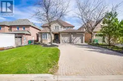 2472 Court Mississauga (Sheridan) Ontario L5K2S4