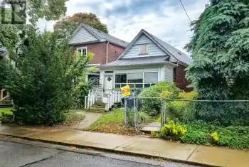 70 Drayton Ave, Toronto, Ontario M4C 3L9, 1 Bedroom Bedrooms, 4 Rooms Rooms,2 BathroomsBathrooms,All Houses,Sold,Drayton,E9392843