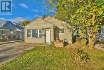 79 BUNTING Rd, St. Catharines, Ontario L2P 3G8, 3 Bedrooms Bedrooms, 7 Rooms Rooms,1 BathroomBathrooms,All Houses,Sold,BUNTING,X9415068