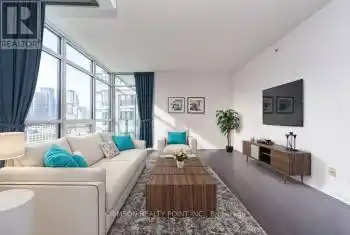 210 Simcoe St Unit# 1614, Toronto, Ontario M5T 0A9, 1 Bedroom Bedrooms, 5 Rooms Rooms,1 BathroomBathrooms,Condo,Sold,Simcoe,C9392884