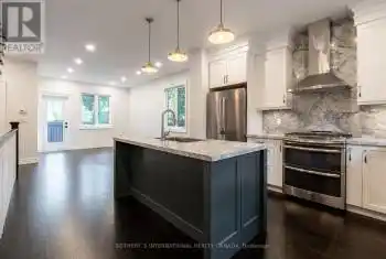 7 Louise Ave, Toronto, Ontario M6C 1E2, 4 Bedrooms Bedrooms, 7 Rooms Rooms,4 BathroomsBathrooms,All Houses,Rented,Louise,C9395409